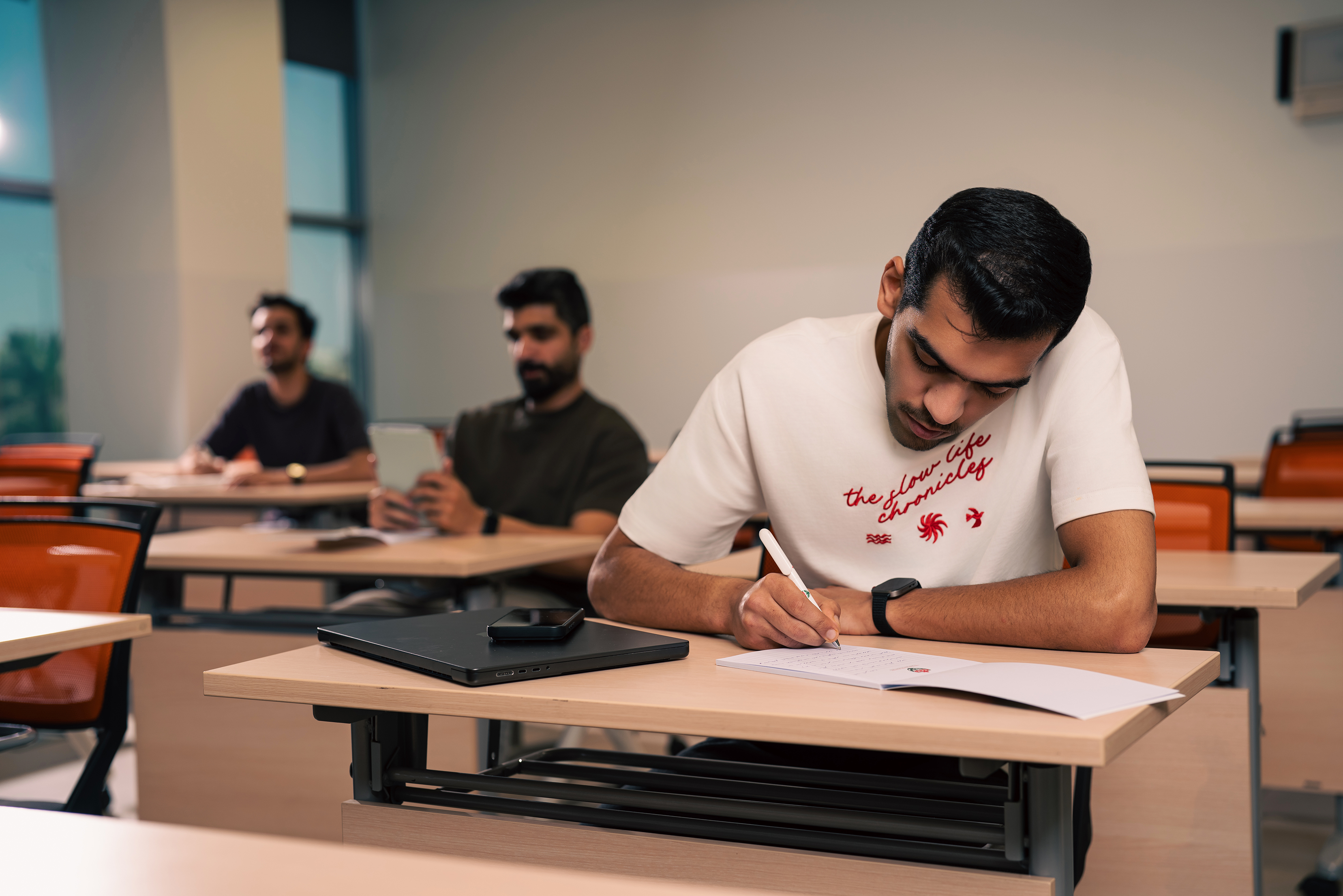 يسلط الضوء على الحرم الجامعي